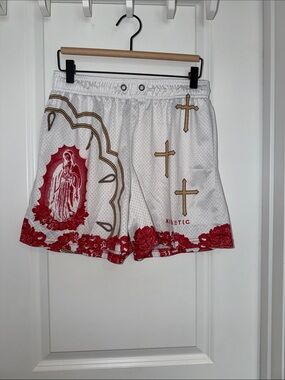 Kinetic White & Red Graphic Athletic Shorts for Men